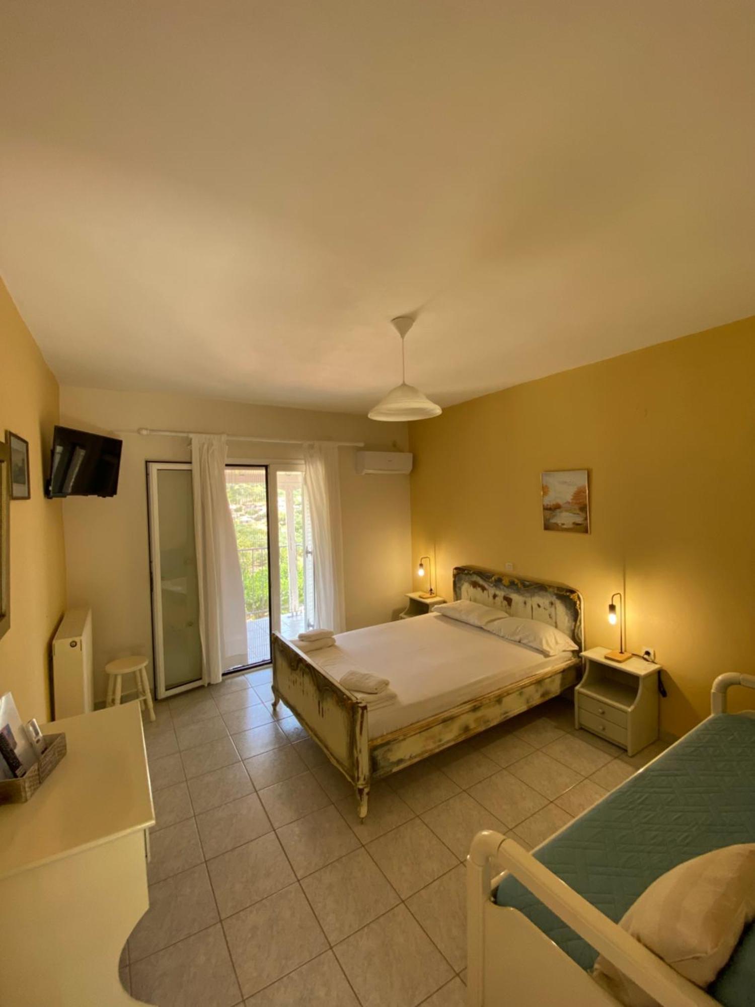 Myrtos Hotel Divarata Bagian luar foto