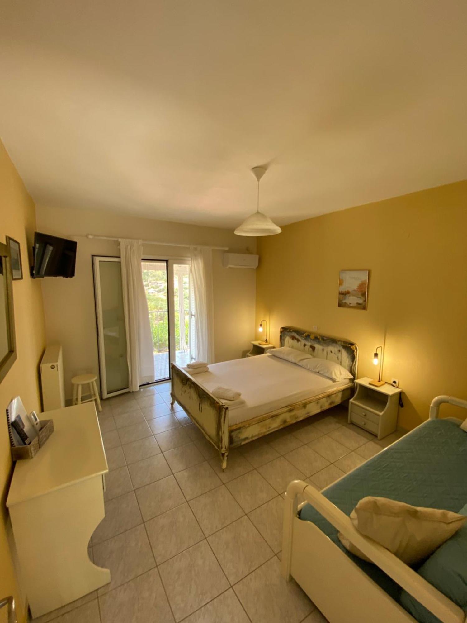 Myrtos Hotel Divarata Bagian luar foto